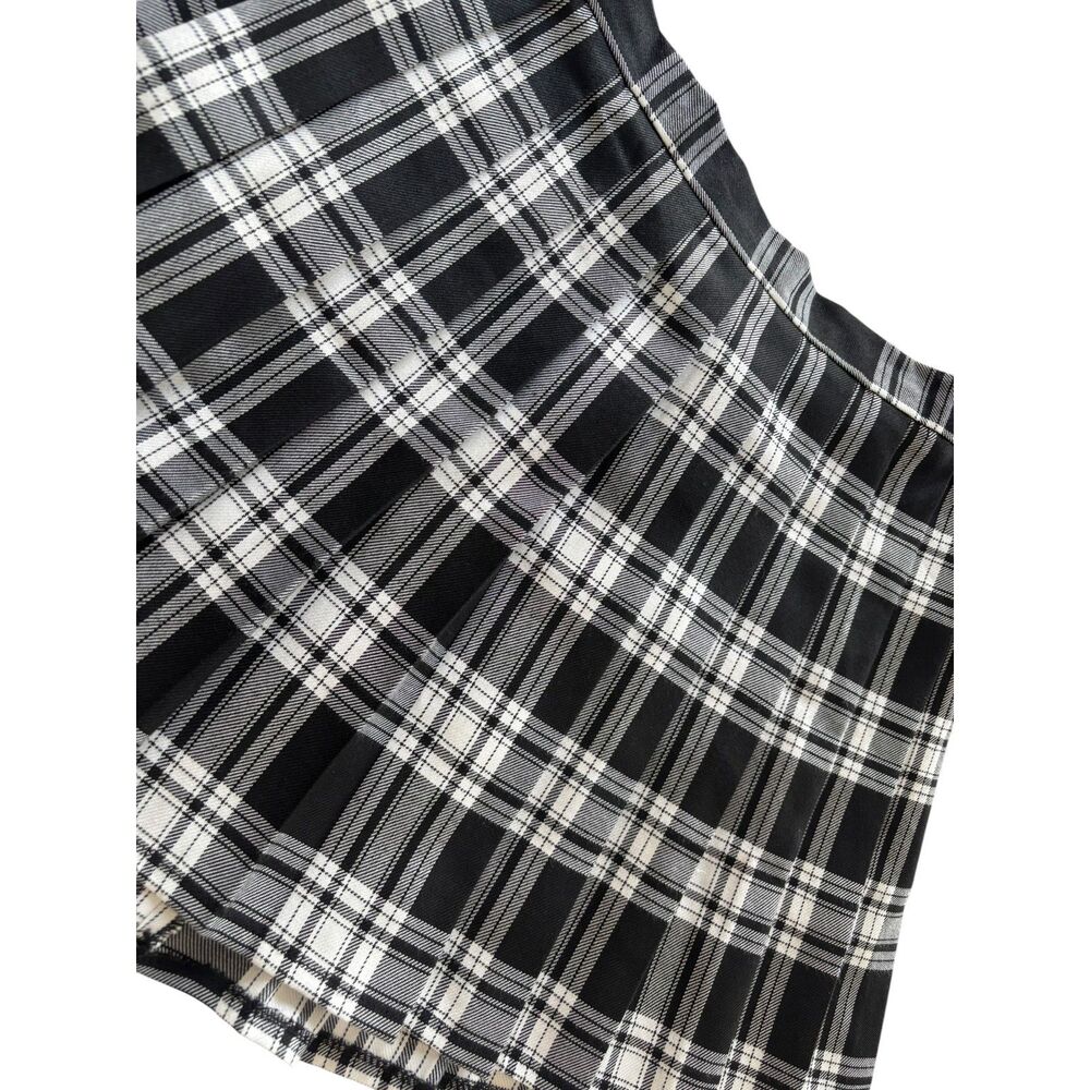 Black & White Plaid Pleated Mini Skirt Short Y2K Preppy 28” Waist Size 4 - Picture 4 of 4